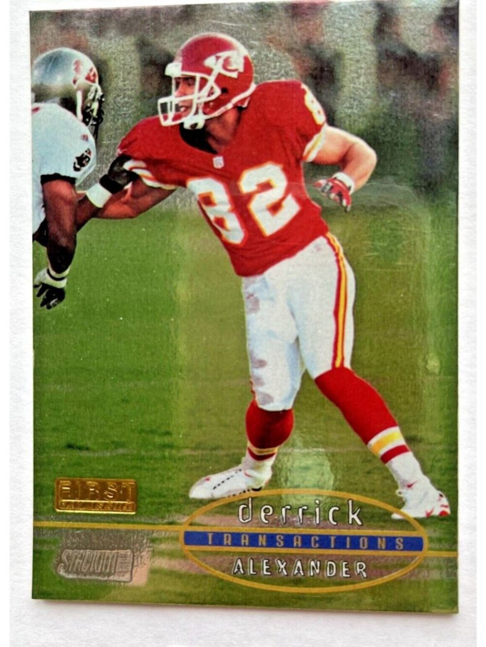 1998 Topps Derrick Alexander Kansas City Chiefs Football Card #154/200 S325